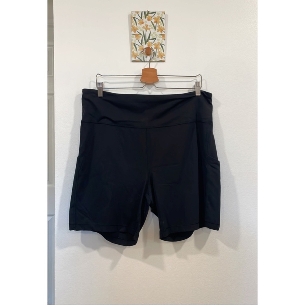 Athleta | Black Biker Shorts